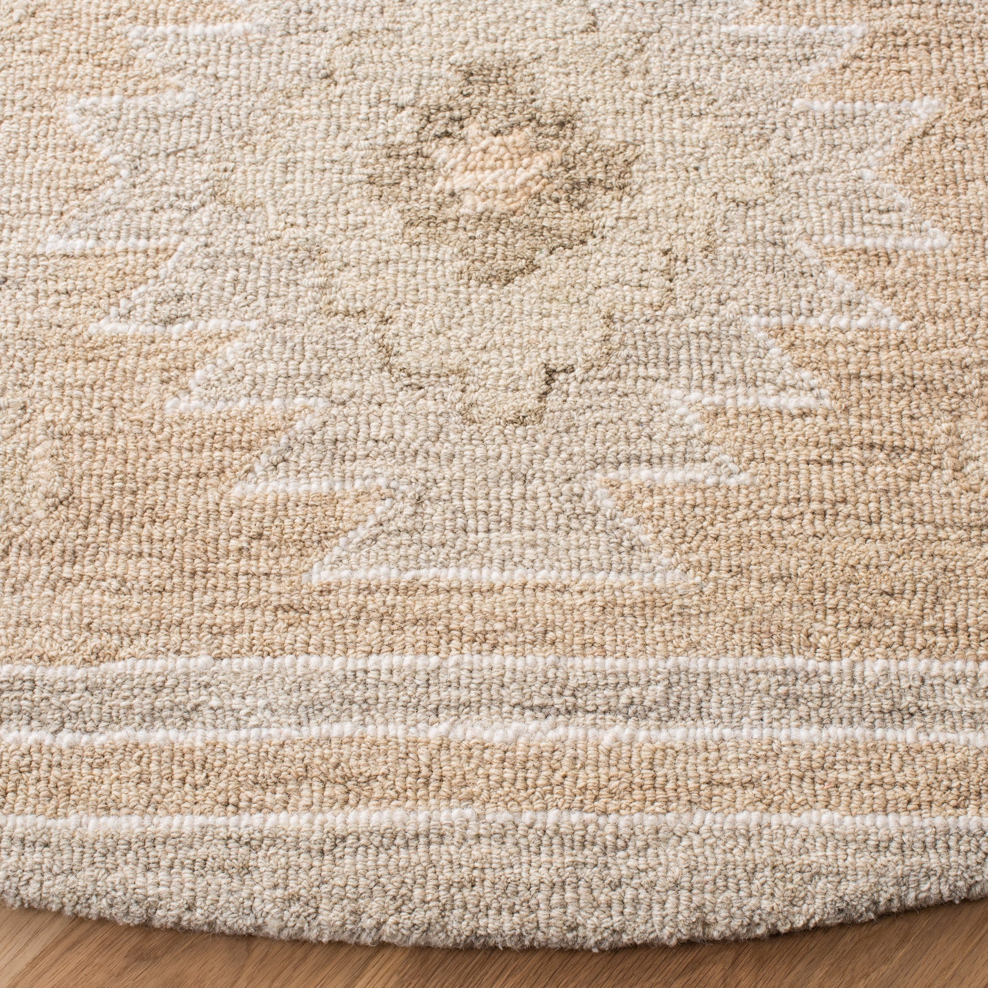 Safavieh Capri Cpr203B Beige Area Rug