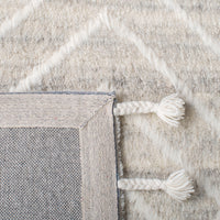 Safavieh Casablanca Csb451B Beige/Ivory Area Rug