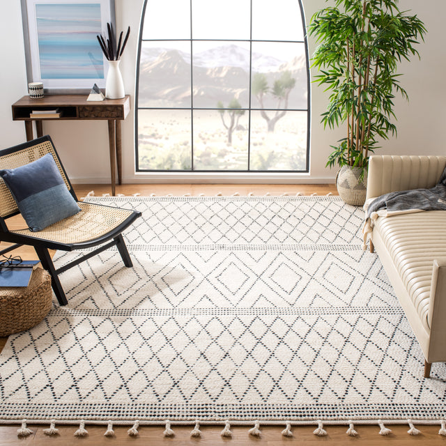 Safavieh Casablanca Csb491A Ivory/Black Area Rug