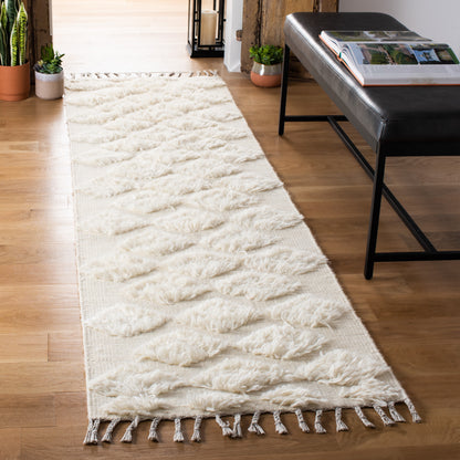 Safavieh Casablanca Csb558A Ivory Area Rug