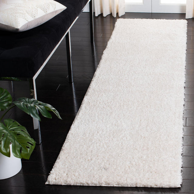 Safavieh Decora Shaggy Des101 Ivory Rug.