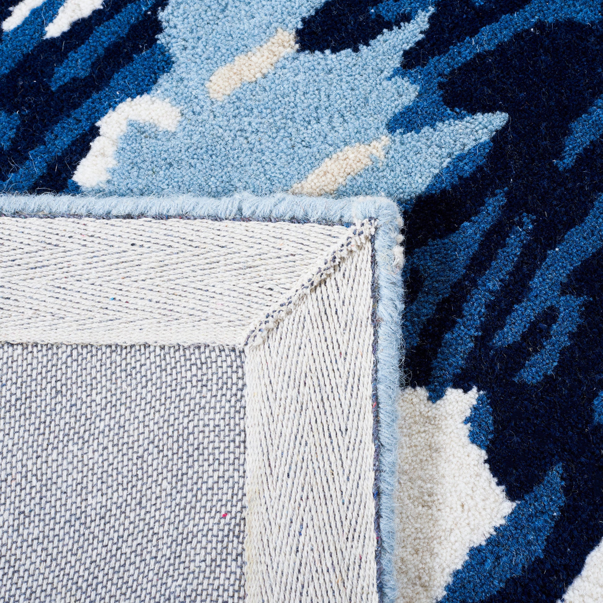 Safavieh Fifth Avenue Ftv127N Light Blue/Navy Area Rug