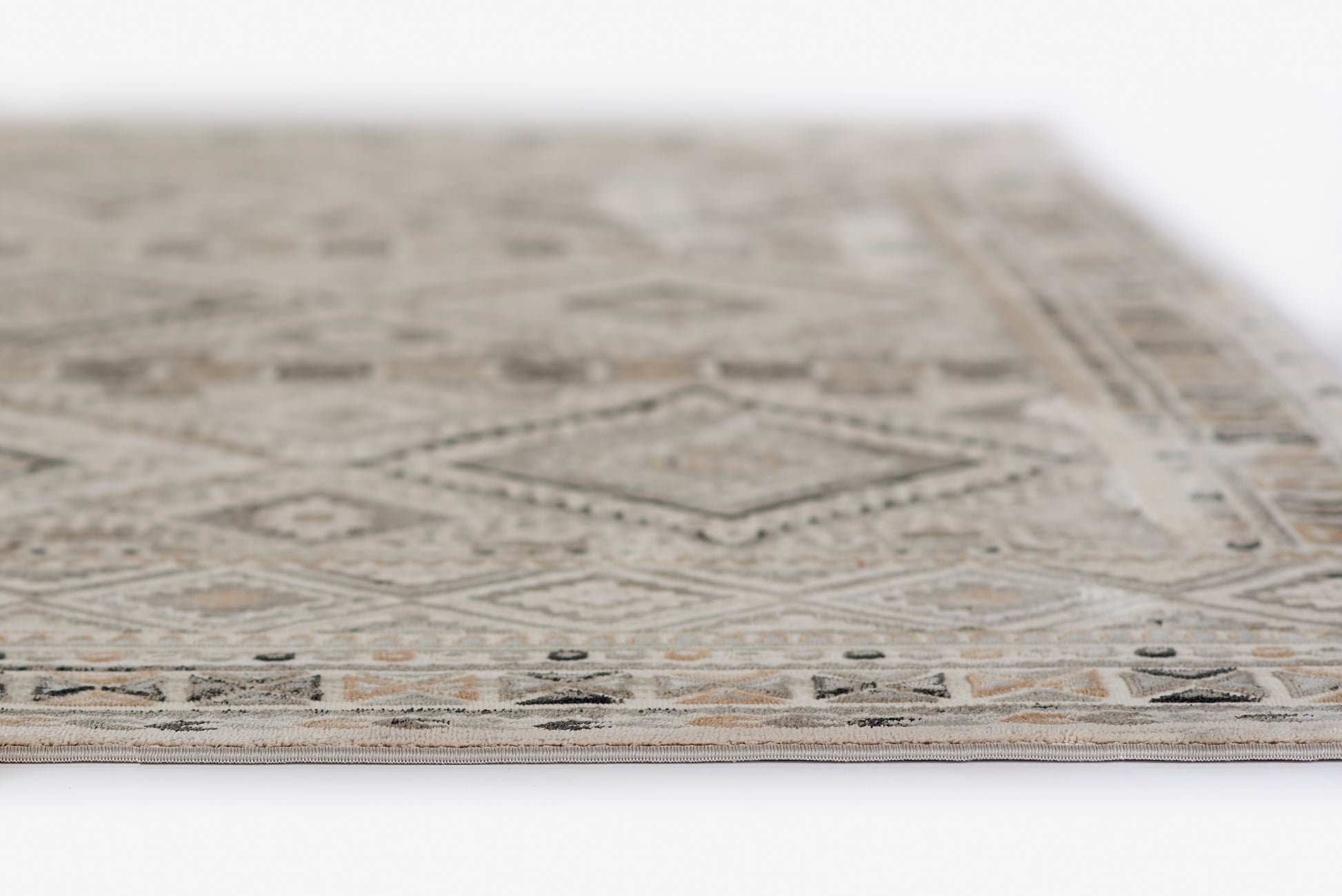 Momeni Genevieve Gnv10 Ivory Area Rug