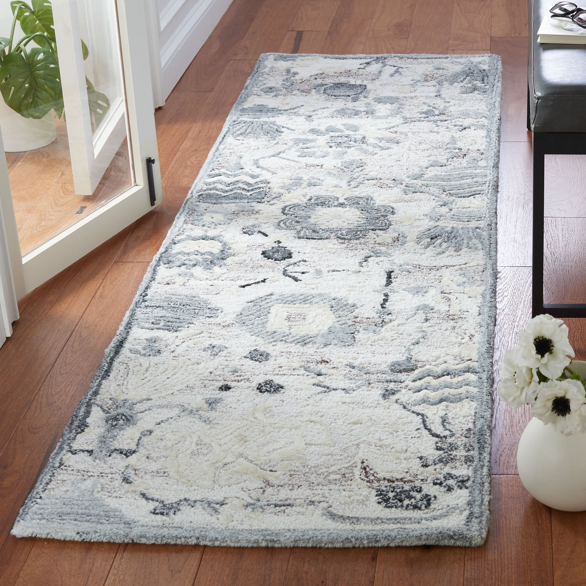 Safavieh Glamour Glm569E Light Brown/Grey Area Rug