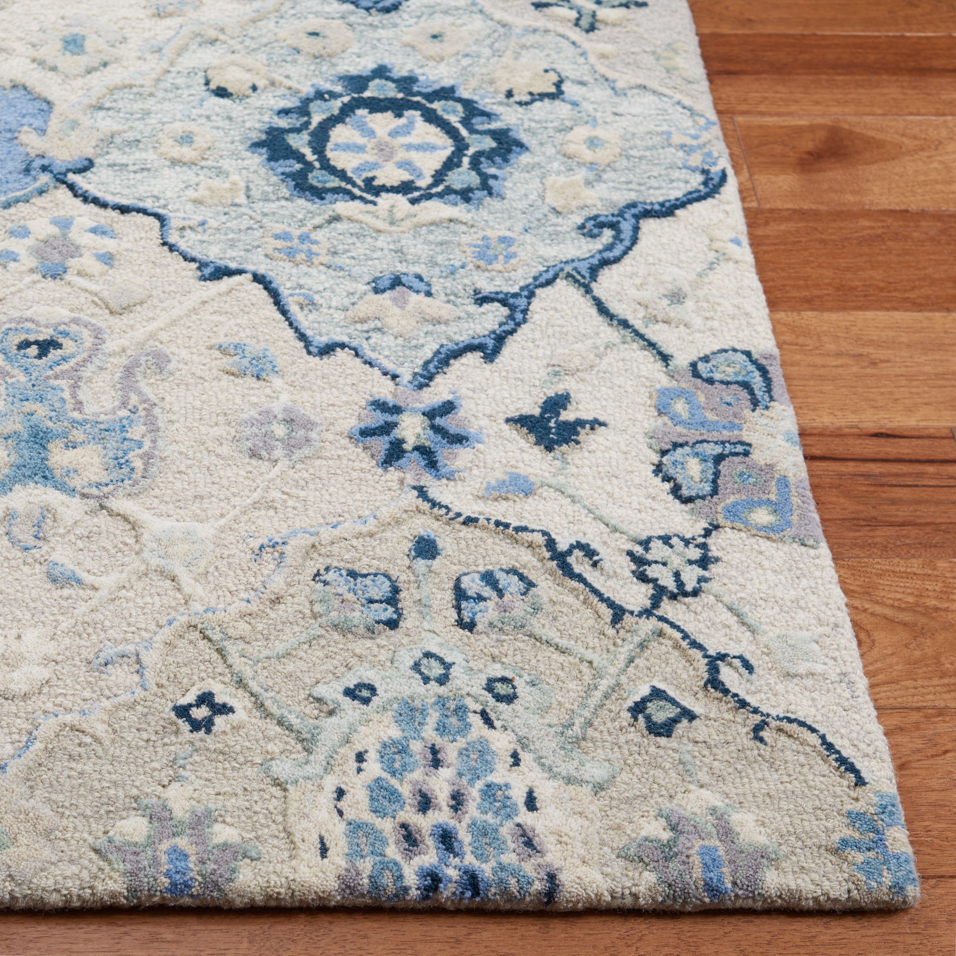 Safavieh Glamour Glm622B Beige/Blue Area Rug