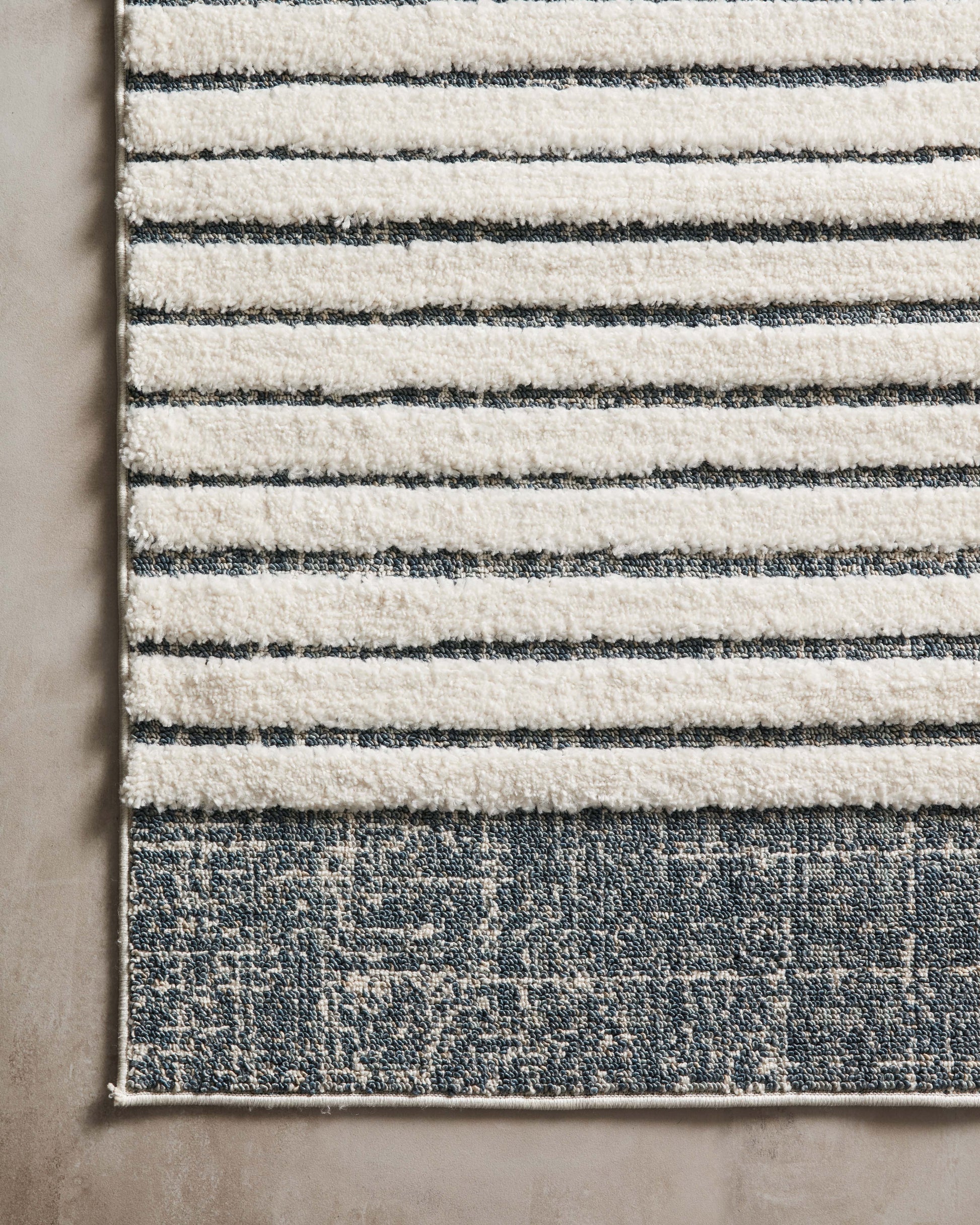 Loloi Hagen Hag-01 White/Ocean Area Rug