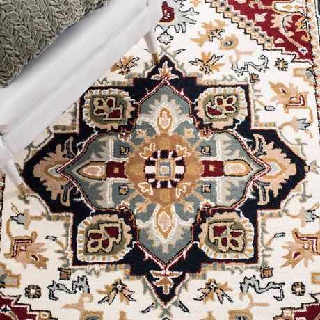 Safavieh Heritage Hg625Q Ivory/Red Rug.