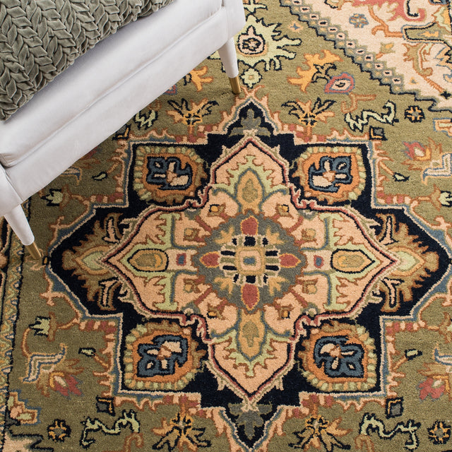 Safavieh Heritage Hg625Y Green/Light Brown Rug.