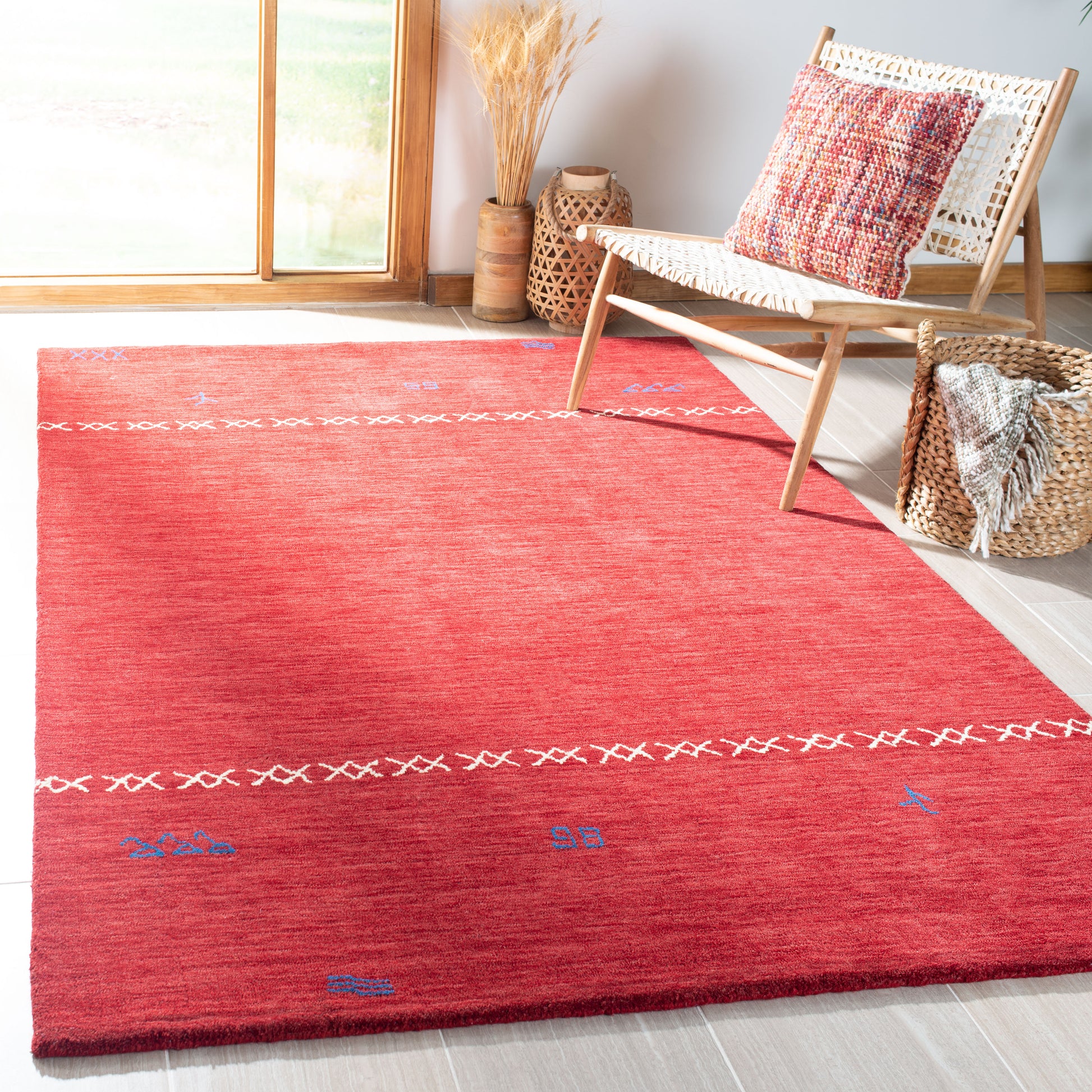 Safavieh Himalaya Him596Q Red Area Rug