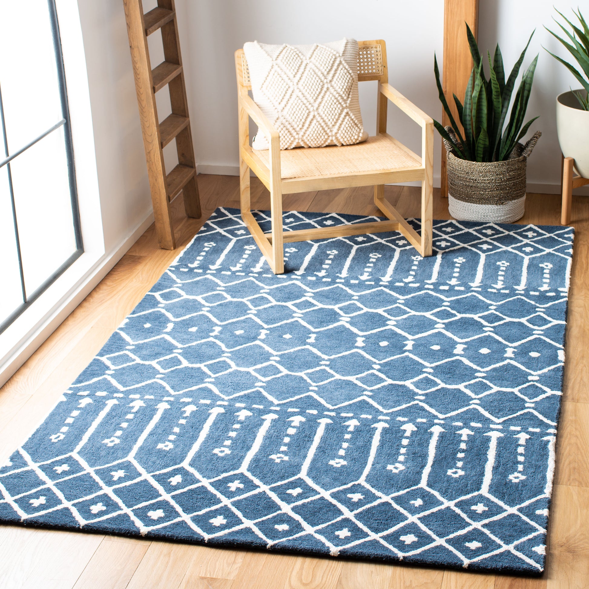 Safavieh Himalaya Him903M Navy/Ivory Area Rug