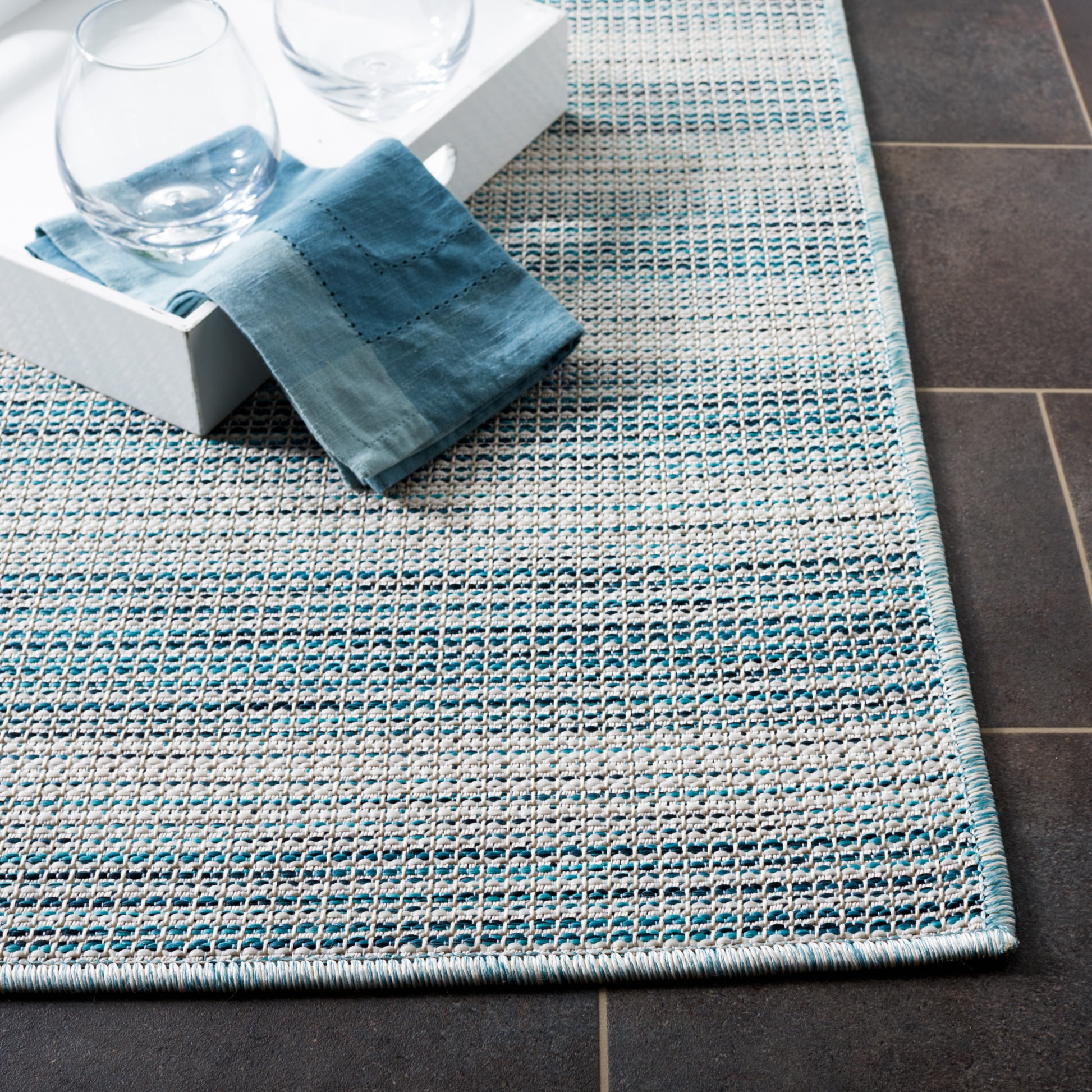 Safavieh Hampton Htn231L Aqua/Ivory Area Rug