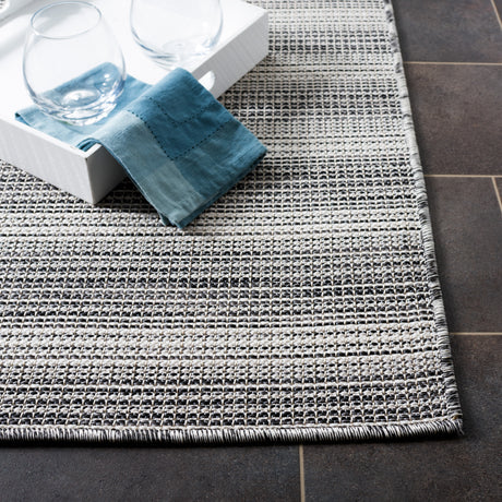 Safavieh Hampton Htn231Z Black/Ivory Rug.