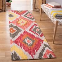 Safavieh Ikat Ikt337B Beige/Pink Area Rug