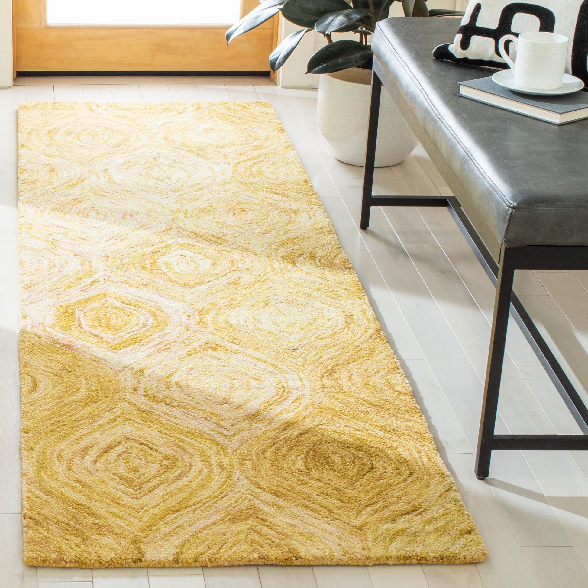 Safavieh Ikat Ikt631D Gold Area Rug