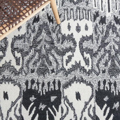 Safavieh Ikat Ikt651Z Black/Ivory Area Rug