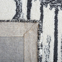 Safavieh Ikat Ikt651Z Black/Ivory Area Rug