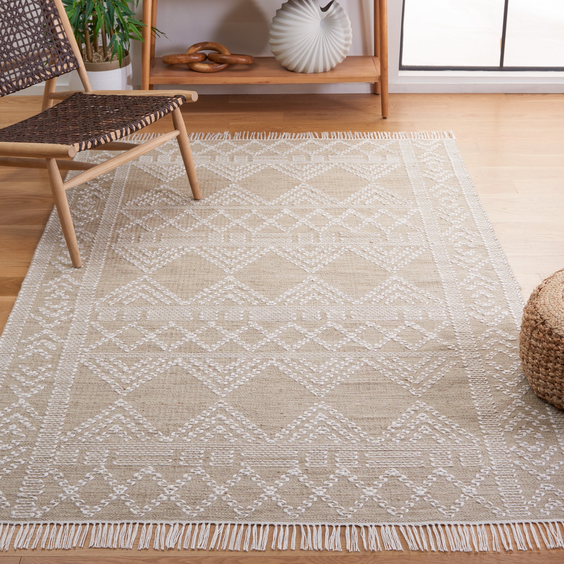 Safavieh Kilim Klm308B Beige/Ivory Area Rug