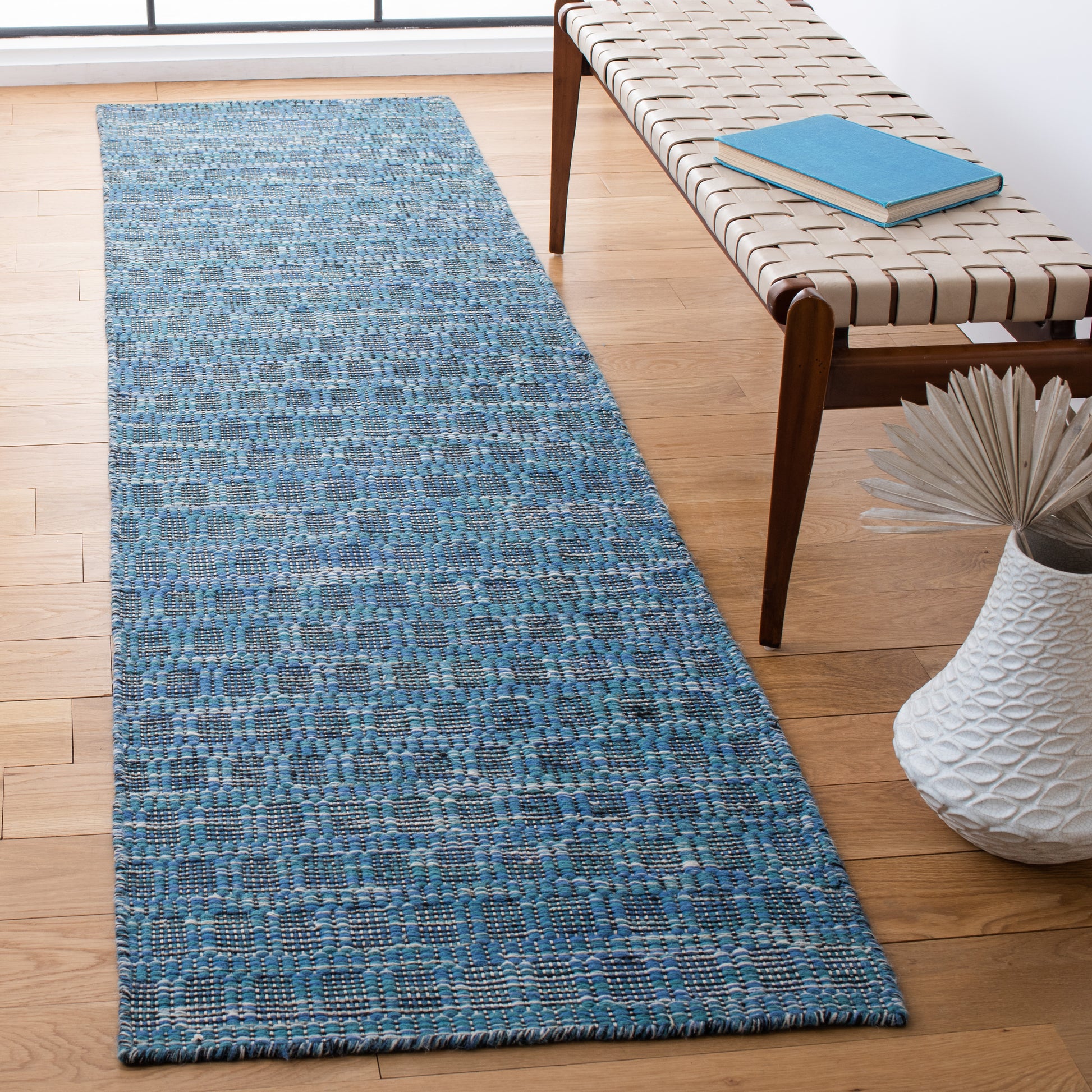 Safavieh Kilim Klm377M Blue/Black Area Rug