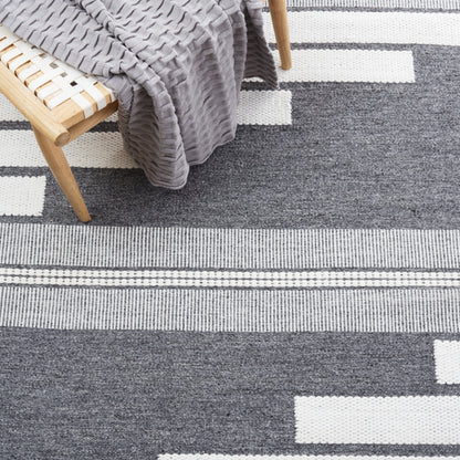 Safavieh Kilim Klm448H Ivory/Dark Grey Area Rug