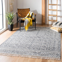 Safavieh Kilim Klm521A Black/Ivory Area Rug