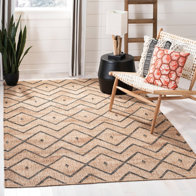 Safavieh Kilim Klm750A Natural/Charcoal Rug.