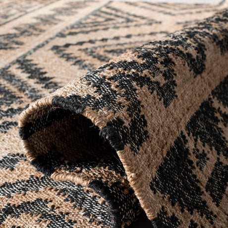 Safavieh Kilim Klm751A Natural/Charcoal Rug.