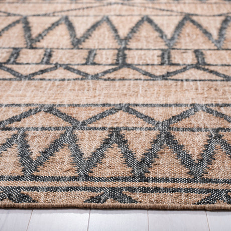 Safavieh Kilim Klm752A Natural/Charcoal Rugs.