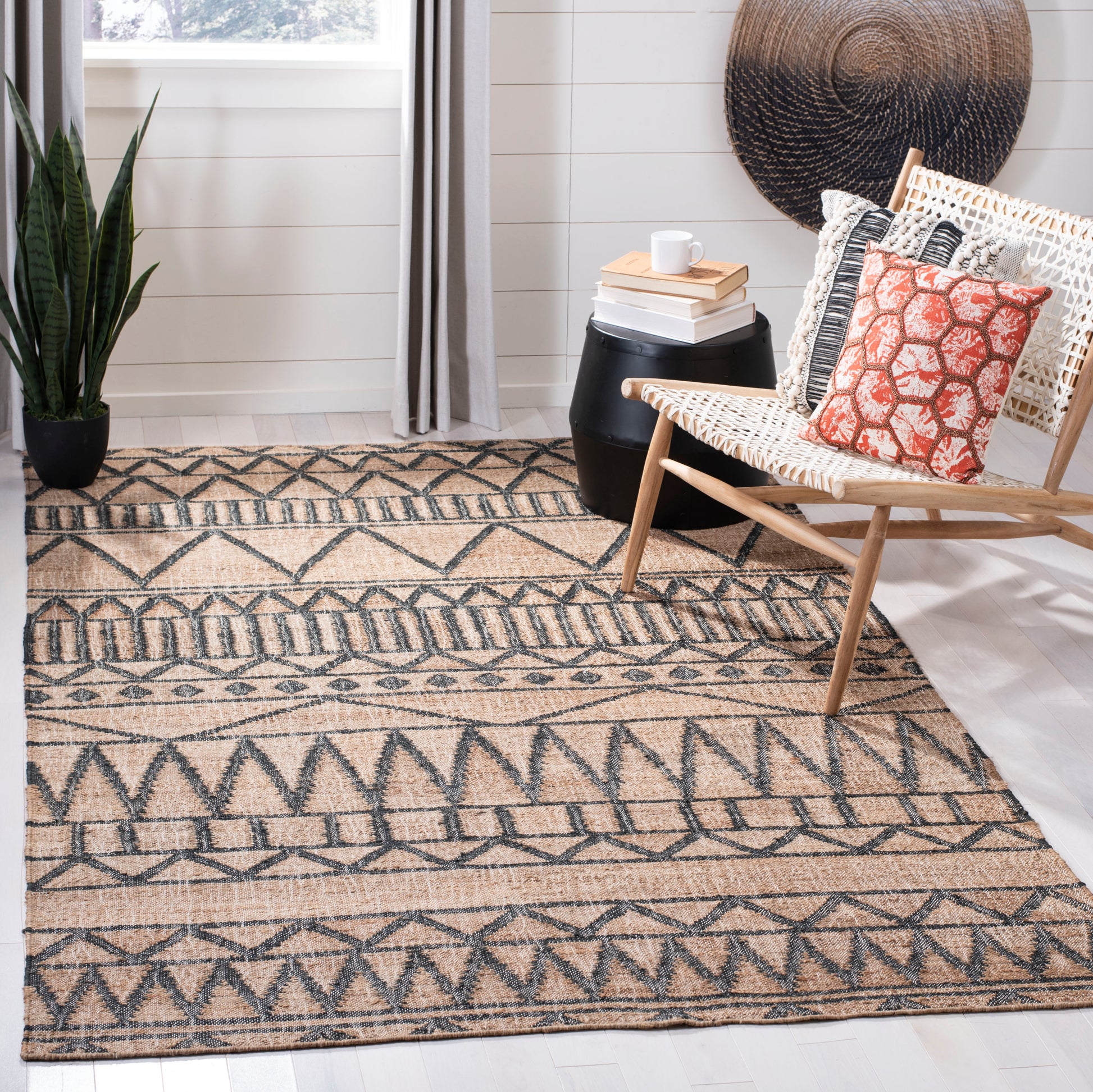 Safavieh Kilim Klm752A Natural/Charcoal Area Rug