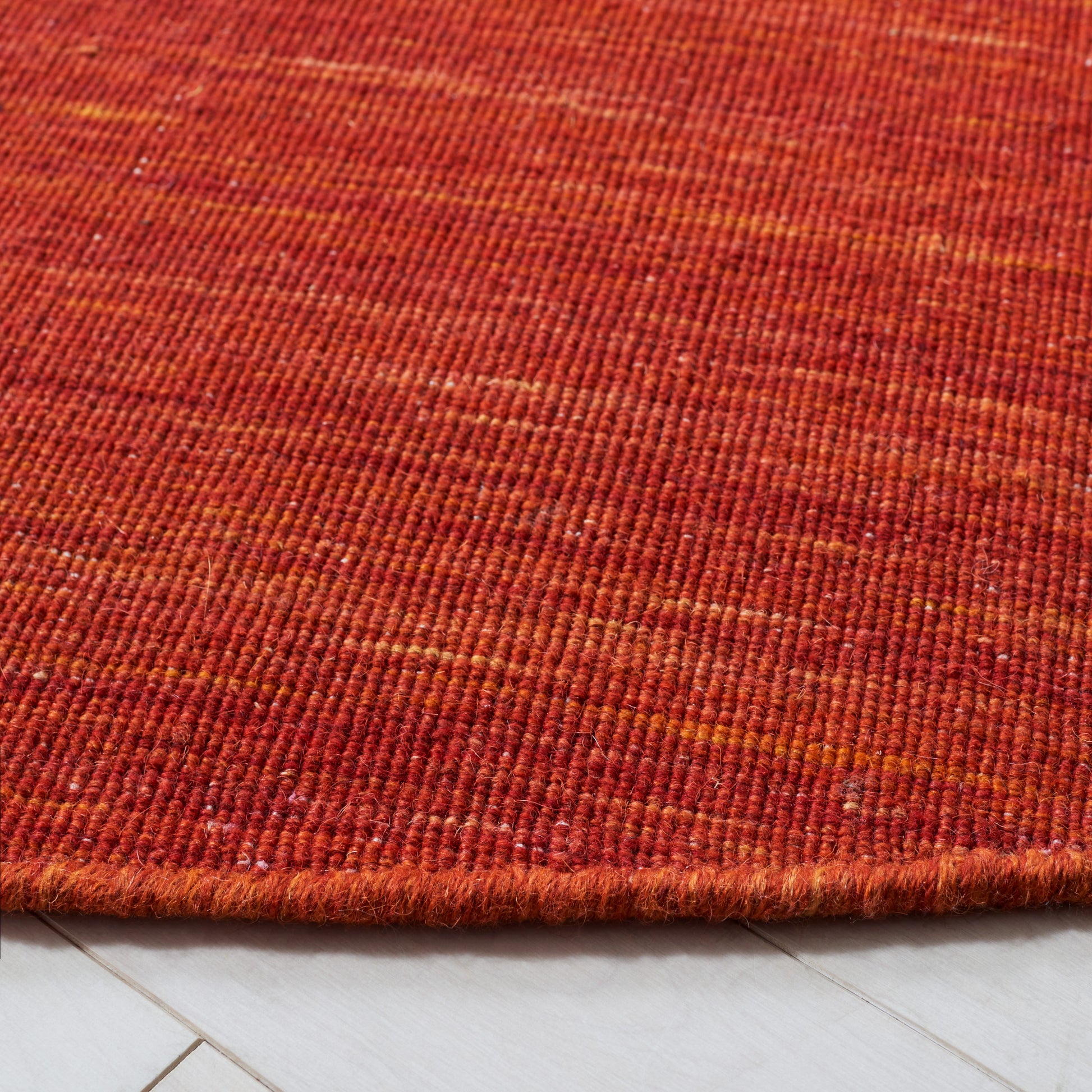 Safavieh Kilim Klm850Q Red/Rust Area Rug