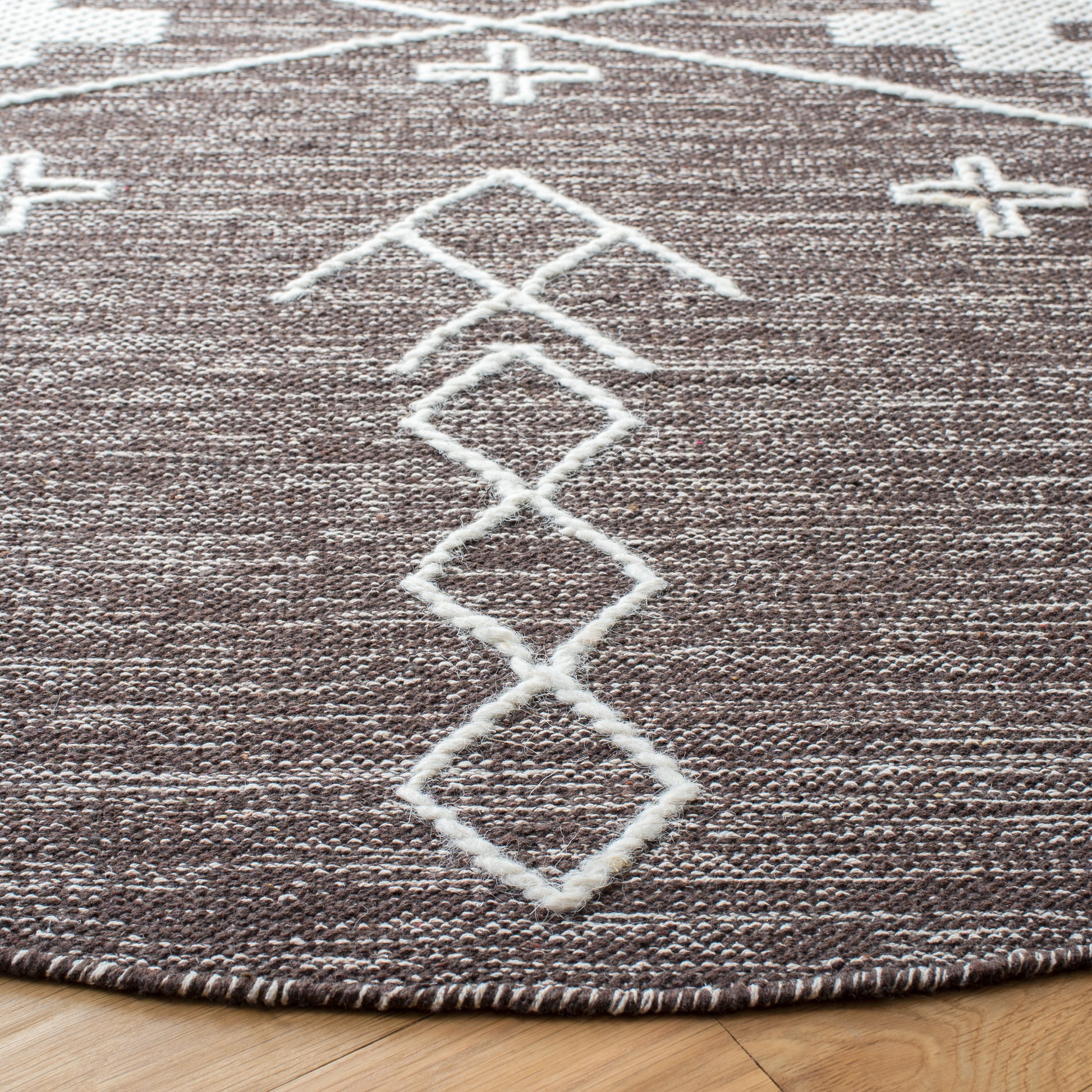 Safavieh Kilim Klm851T Brown/Ivory Area Rug