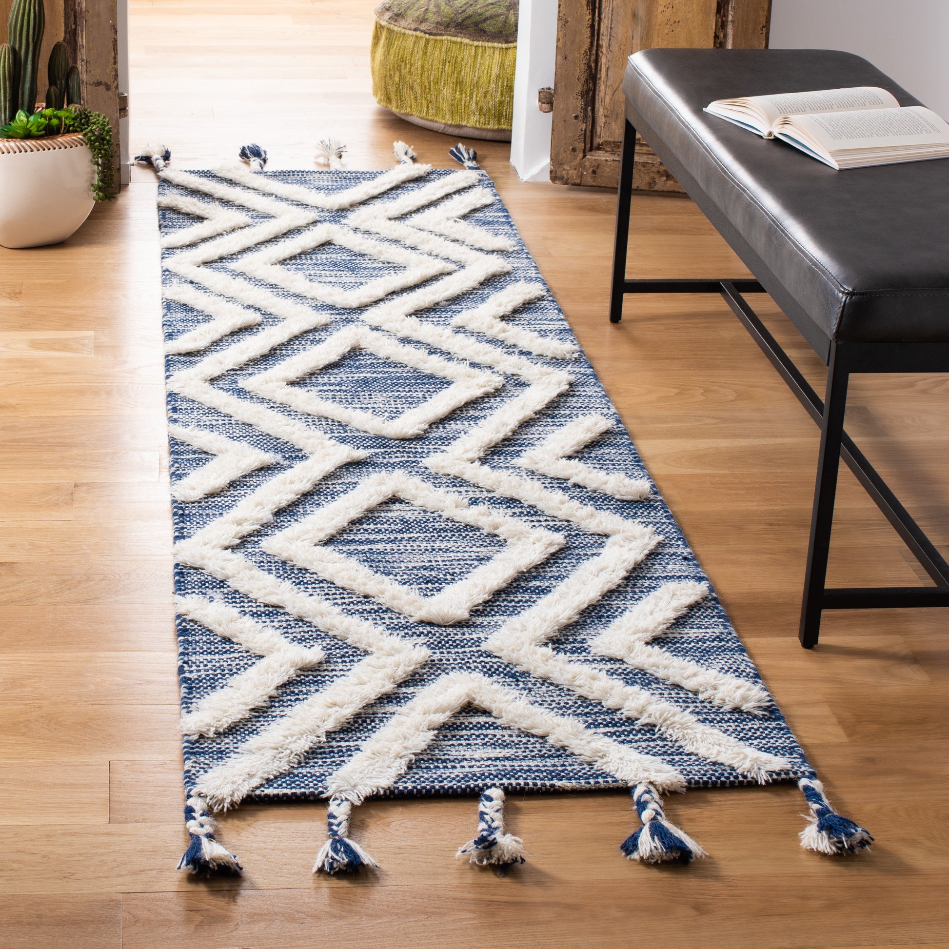 Safavieh Kenya Kny331N Navy/Ivory Area Rug