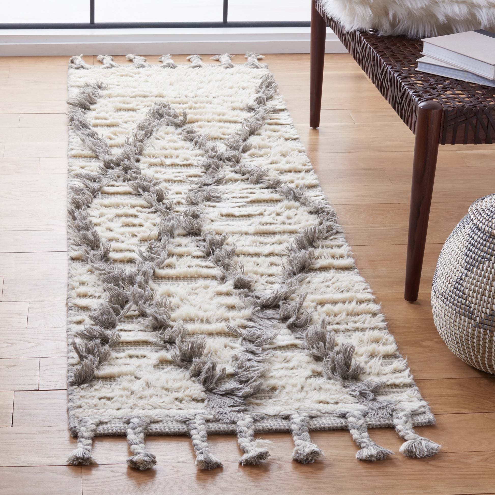 Safavieh Kenya Kny954A Ivory/Grey Area Rug