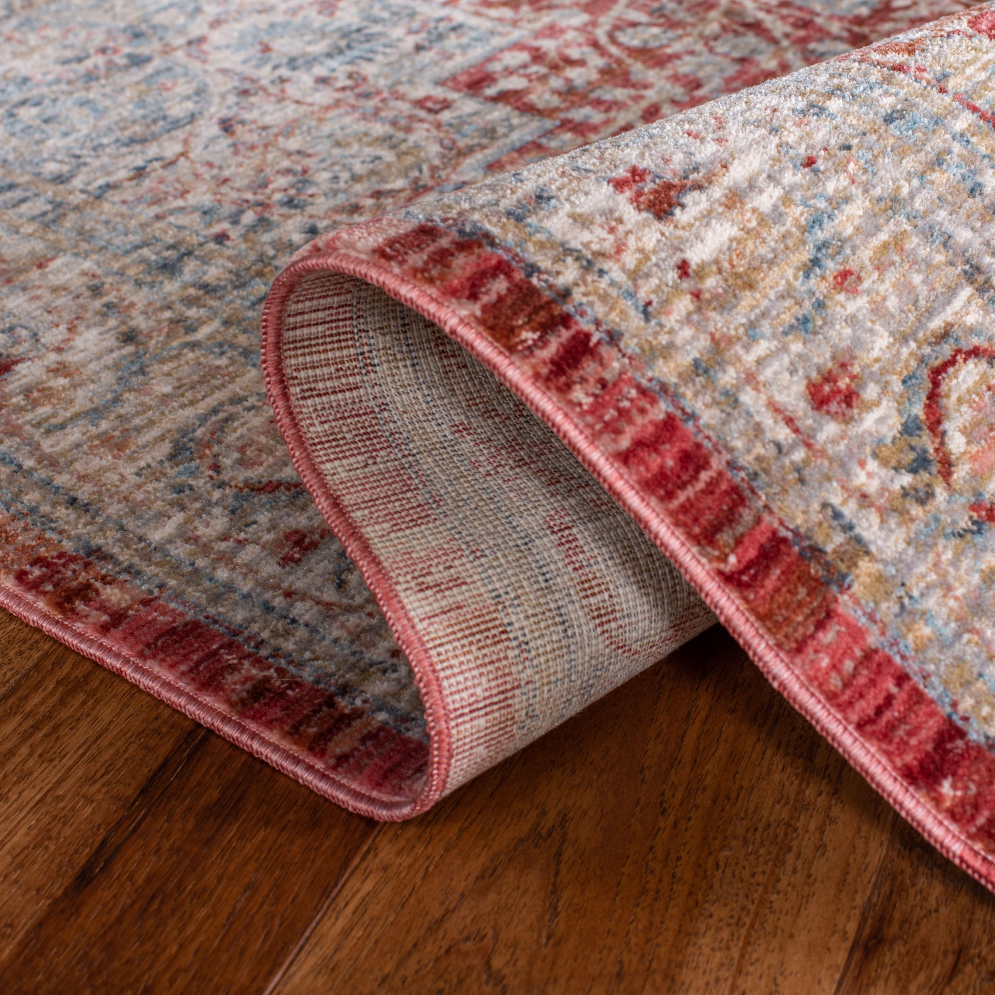 Safavieh Kenitra Kra672R Red/Blue Area Rug