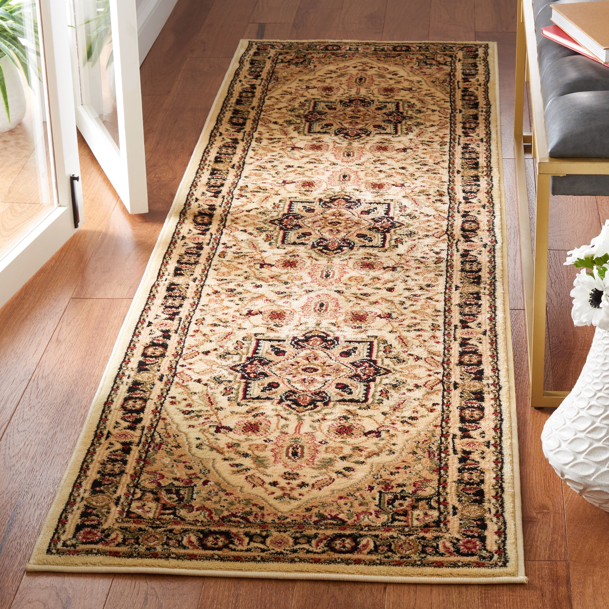 Safavieh Lyndhurst Lnh330C Beige/Black Area Rug