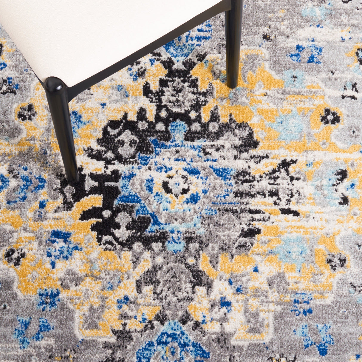 Safavieh Madison Mad154D Grey/Gold Rug.