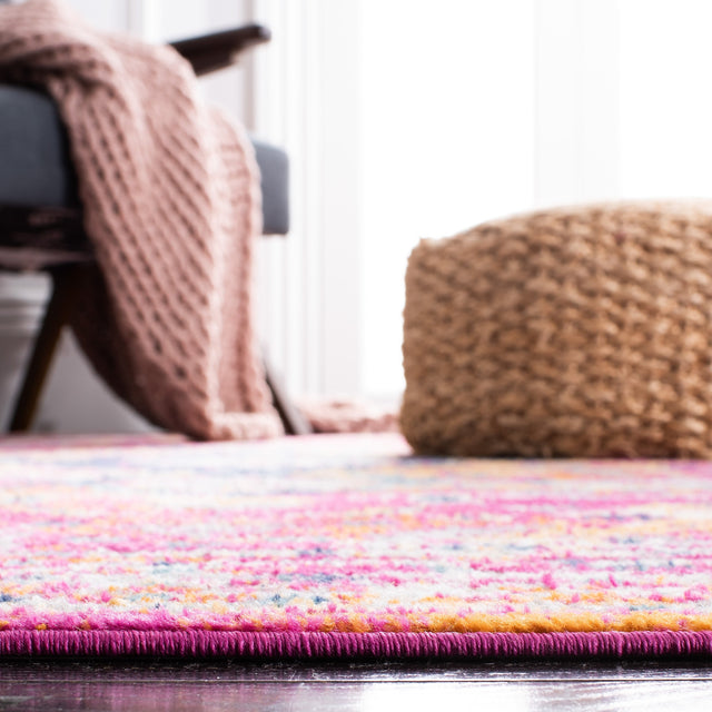 Safavieh Madison Mad154R Fuchsia/Gold Rug.