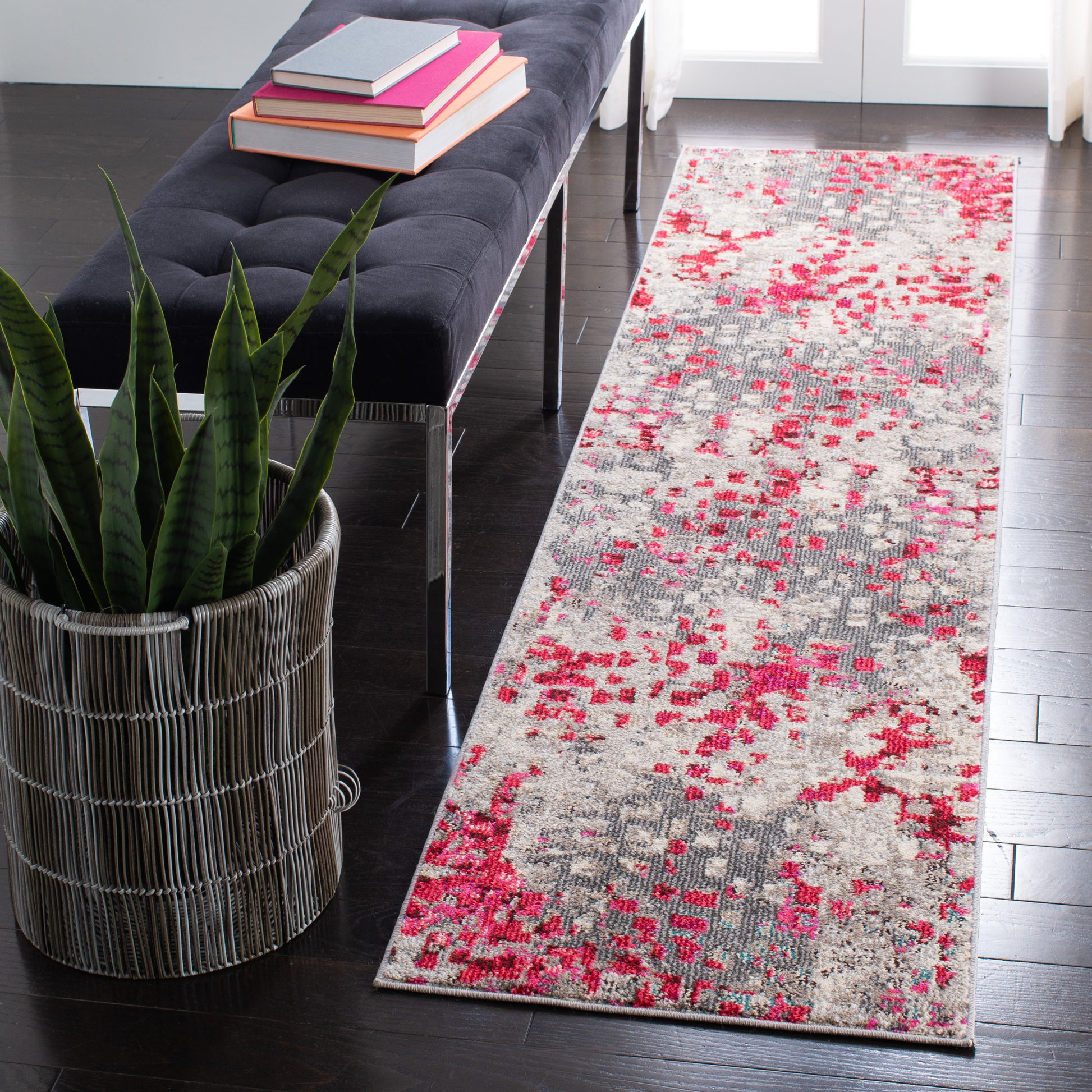 Safavieh Madison Mad425R Grey/Red Area Rug