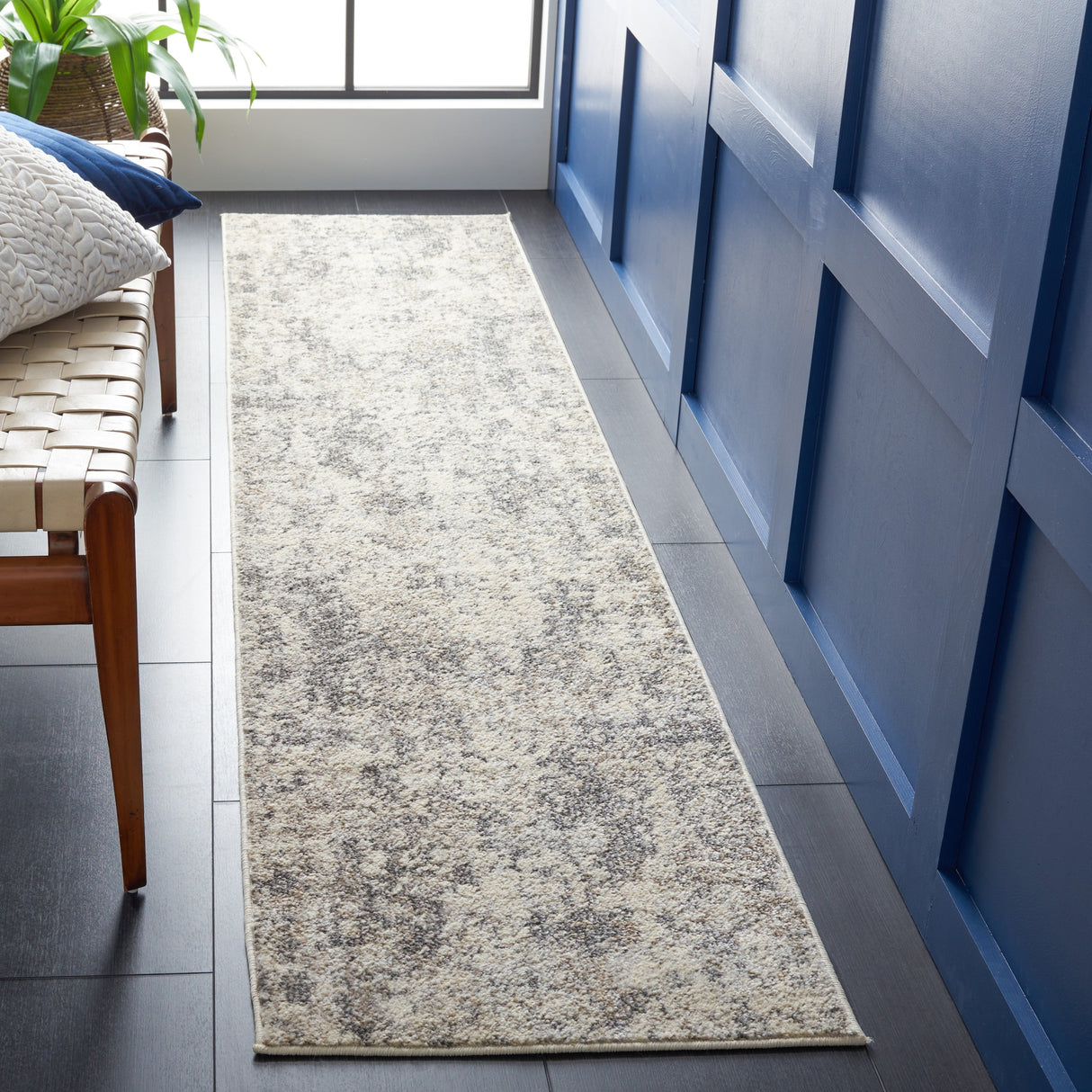 Safavieh Madison Mad453G Grey/Ivory Rug.