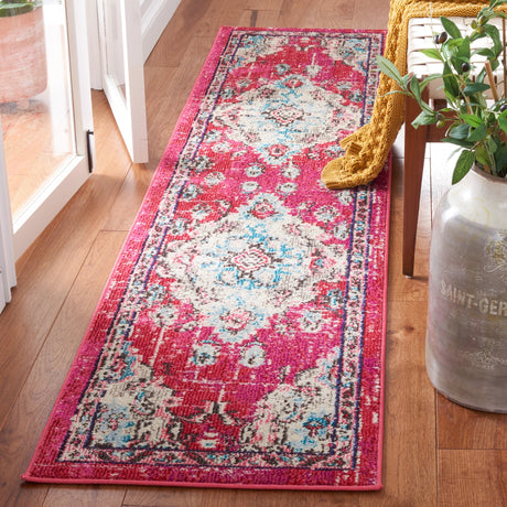 Safavieh Madison Mad484R Fuchsia/Light Blue Rugs.