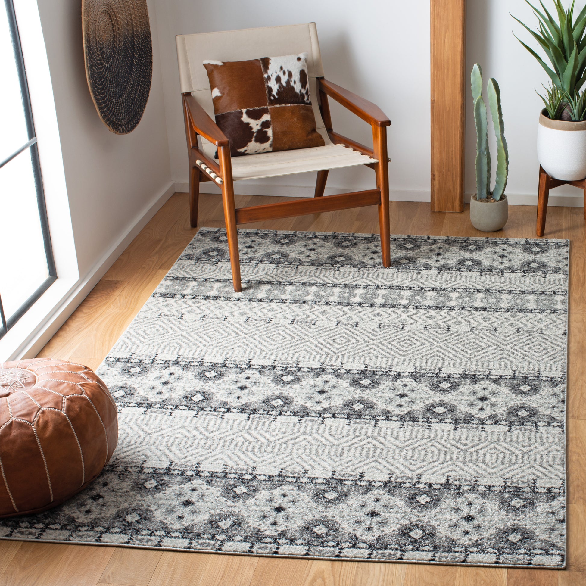 Safavieh Madison Mad797H Charcoal/Grey Area Rug