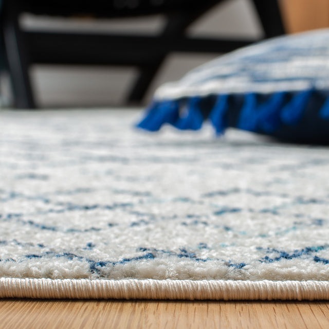 Safavieh Madison Mad798E Ivory/Navy Rug.