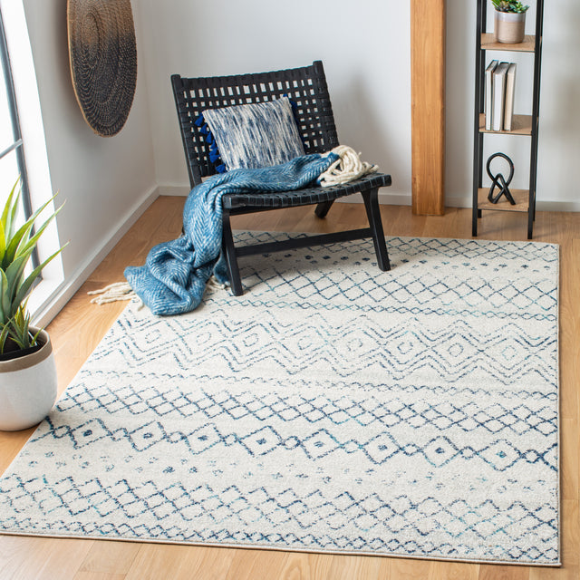 Safavieh Madison Mad798E Ivory/Navy Rug.