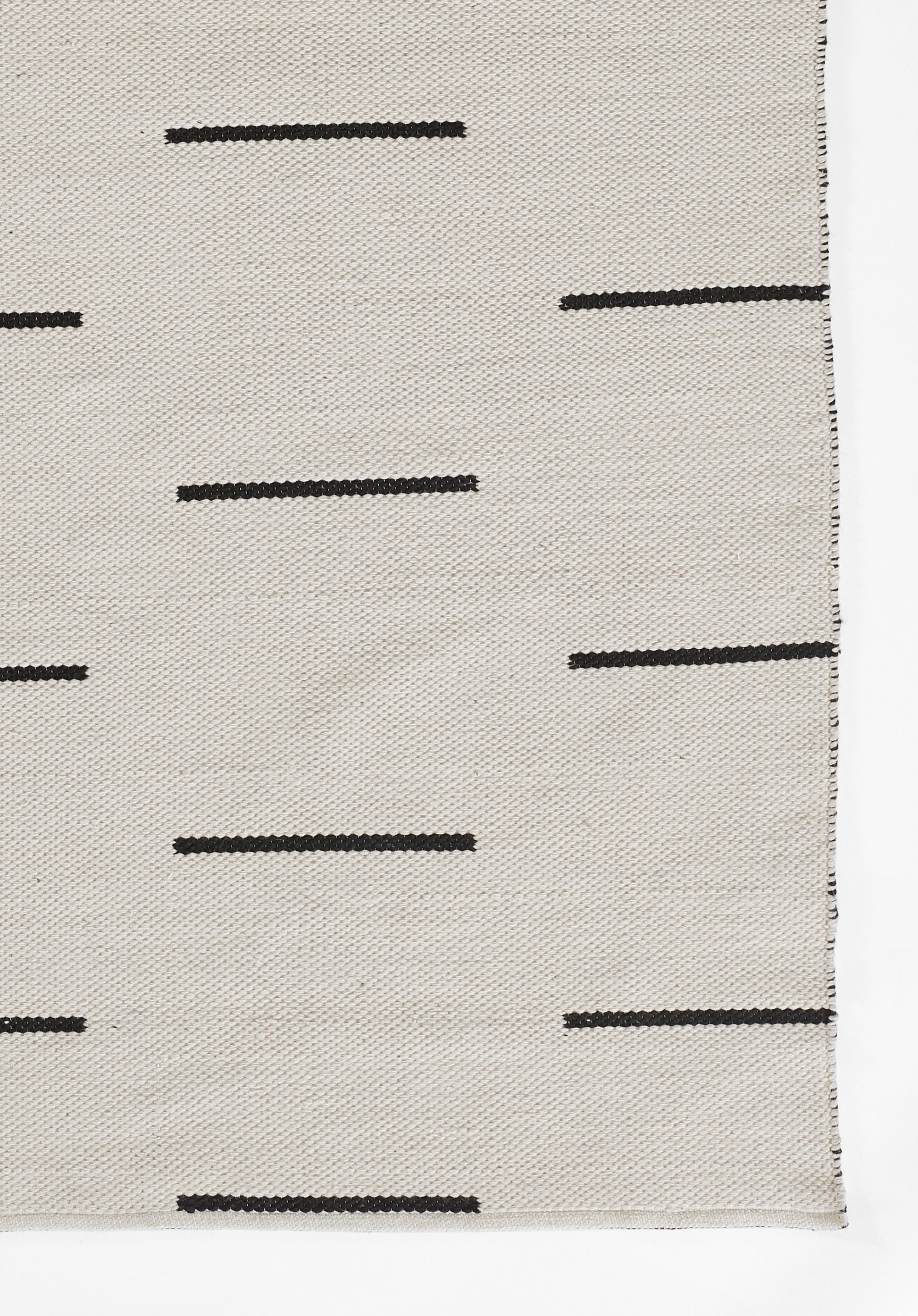 Momeni Malmo Mlo-1 Ivory Area Rug