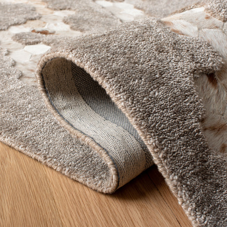 Safavieh Manhattan Man101E Taupe Rug.