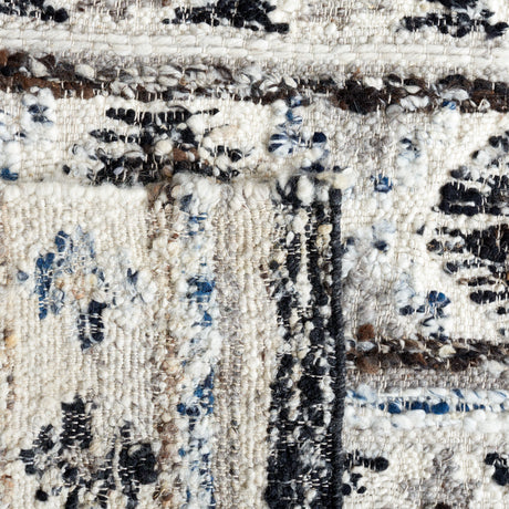 Safavieh Manhattan Man353A Ivory/Black Rug.