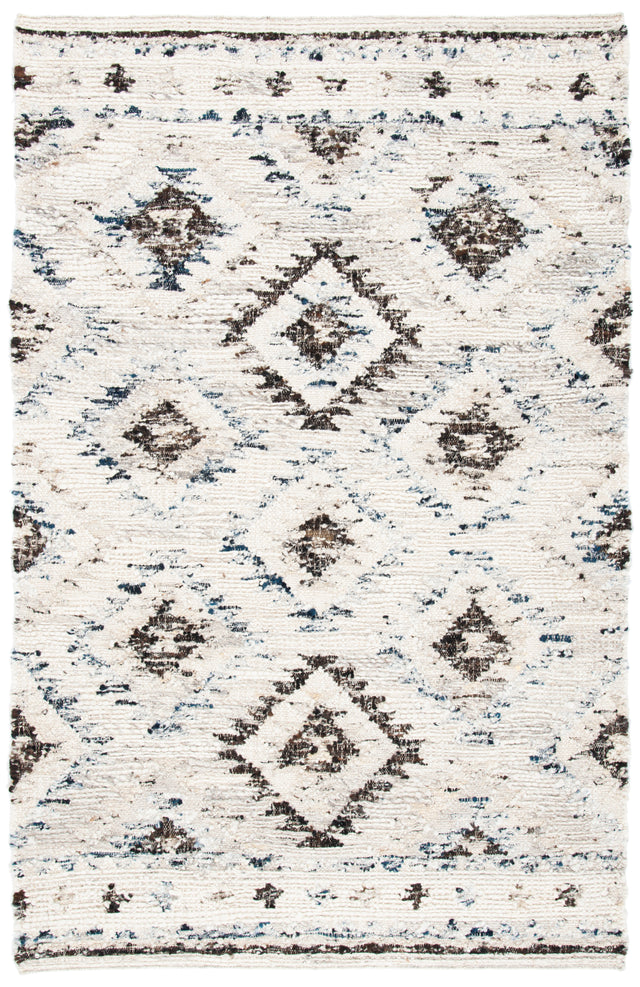Safavieh Manhattan Man354A Ivory/Charcoal Rug.