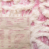 Safavieh Manhattan Man460R Ivory/Pink Rugs.