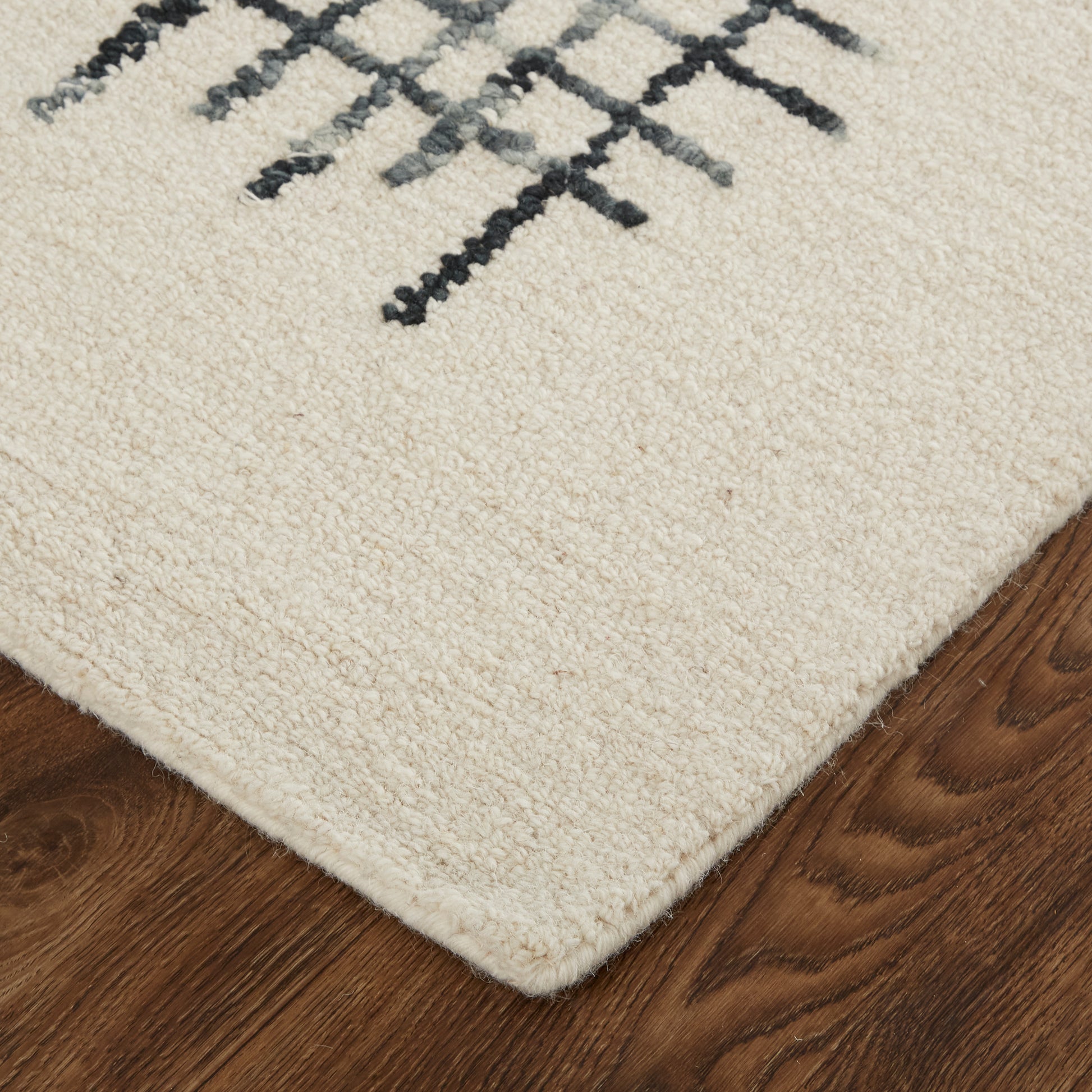 Feizy Maddox 8630F Ivory/Gray Area Rug