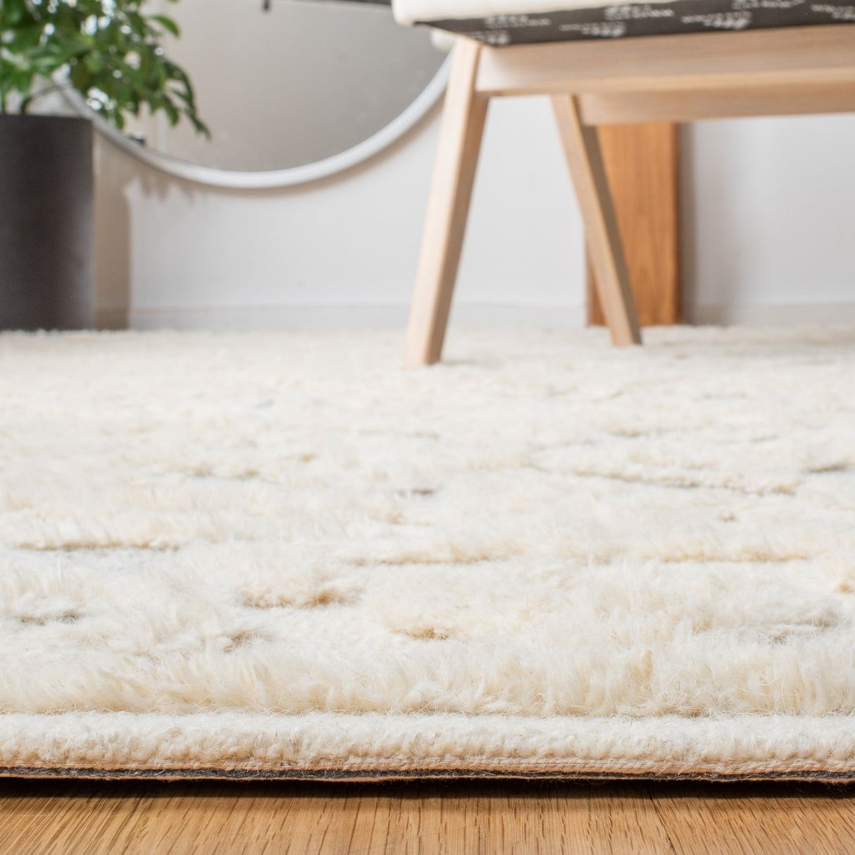 Safavieh Metro Met110A Ivory/Grey Rugs.