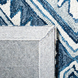 Safavieh Metro Met122M Blue/Ivory Rugs.